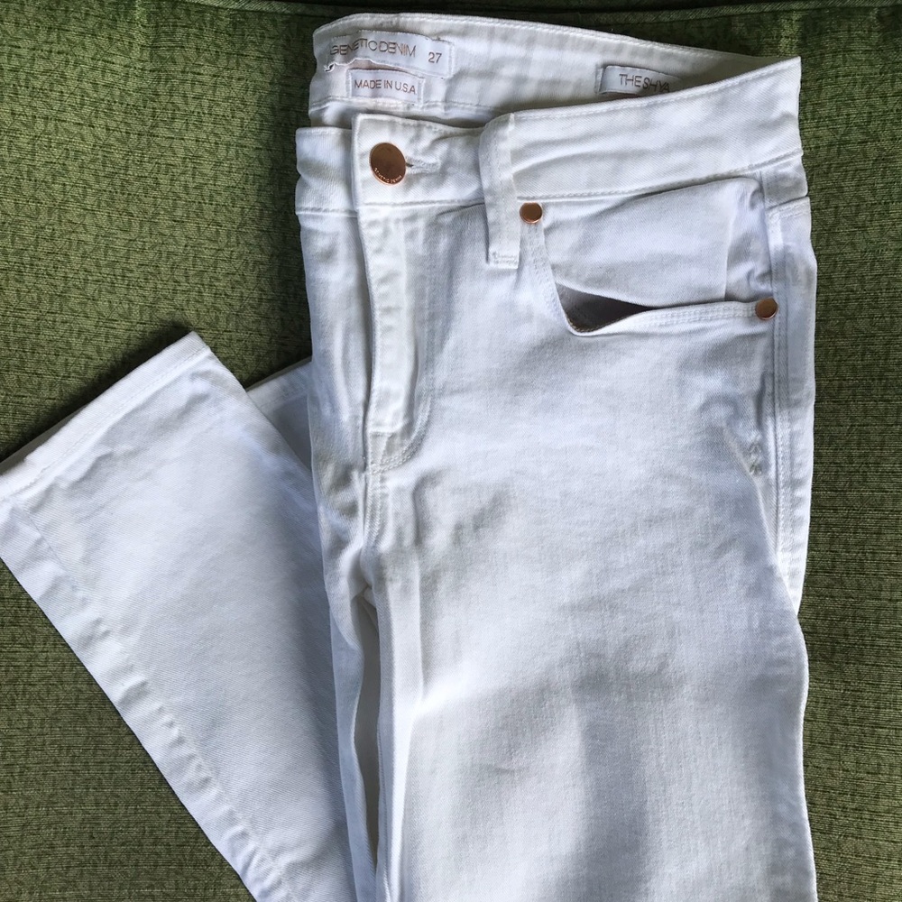 Size 27 Genetic Denim Shya Jeans